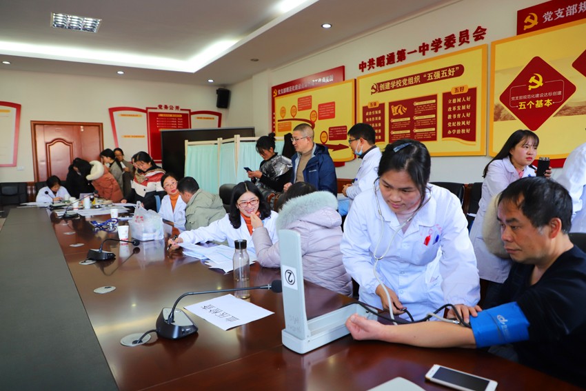 5ff6c42785c57.jpg ed3ea9ea14086790d15187151ae9efe.jpg